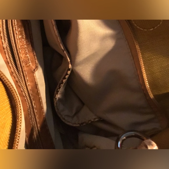 Hilary Radley unique handbag - Picture 11 of 12